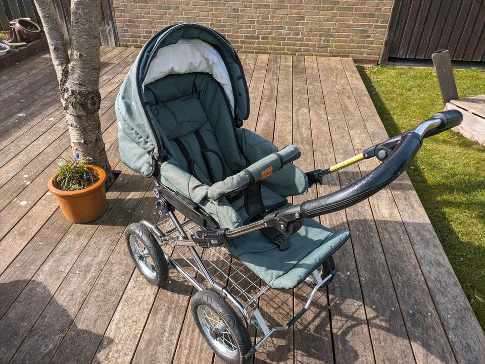 Emmaljunga Kinderwagen / Buggy in Hennstedt