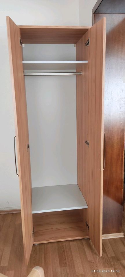 Kleiderschrank in Frechen