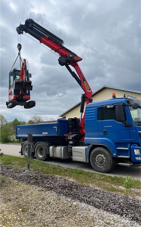 Ladekran Autokran LKW Tiefladertransporte in Waldstetten