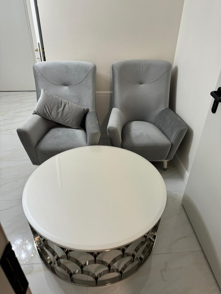 Tisch mit 2x Sessel in Köln
