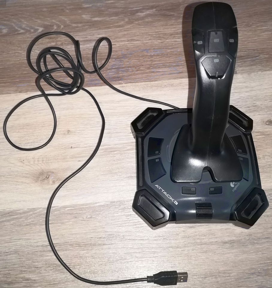 Joystick Logitech Attack 3 in Essen