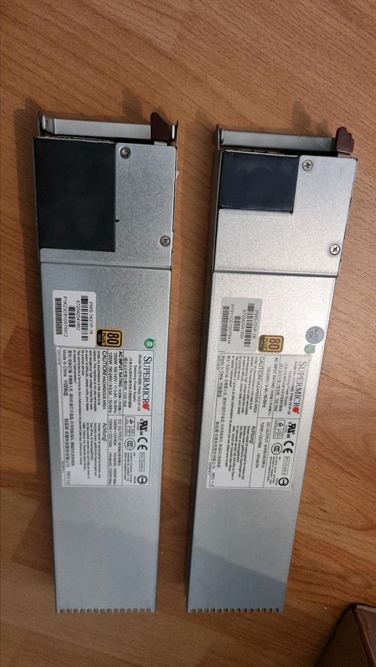 Supermicro 80 PLUS Gold Netzteile 1200Watt und 720Watt in Oberndorf am Neckar