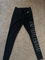 Nike Leggins / Sporthose Niedersachsen - Hermannsburg Vorschau