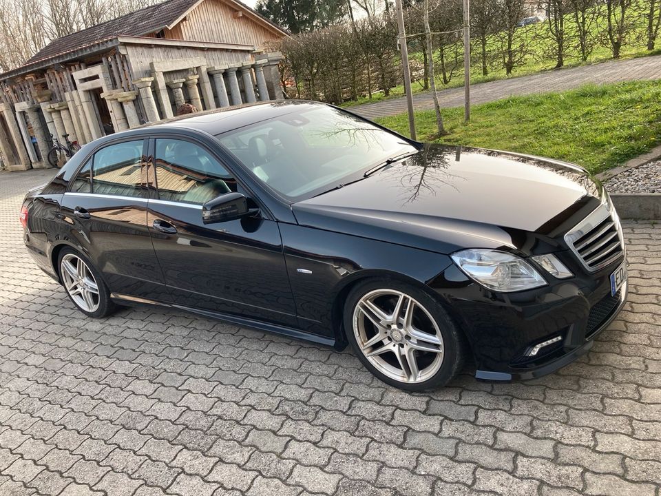 W212 E350 AMG 4matic E Klasse Avantgarde in Dorfen