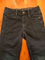 s.Oliver Slimfit Jeans in Dunkelblau - Größe 134 Berlin - Steglitz Vorschau