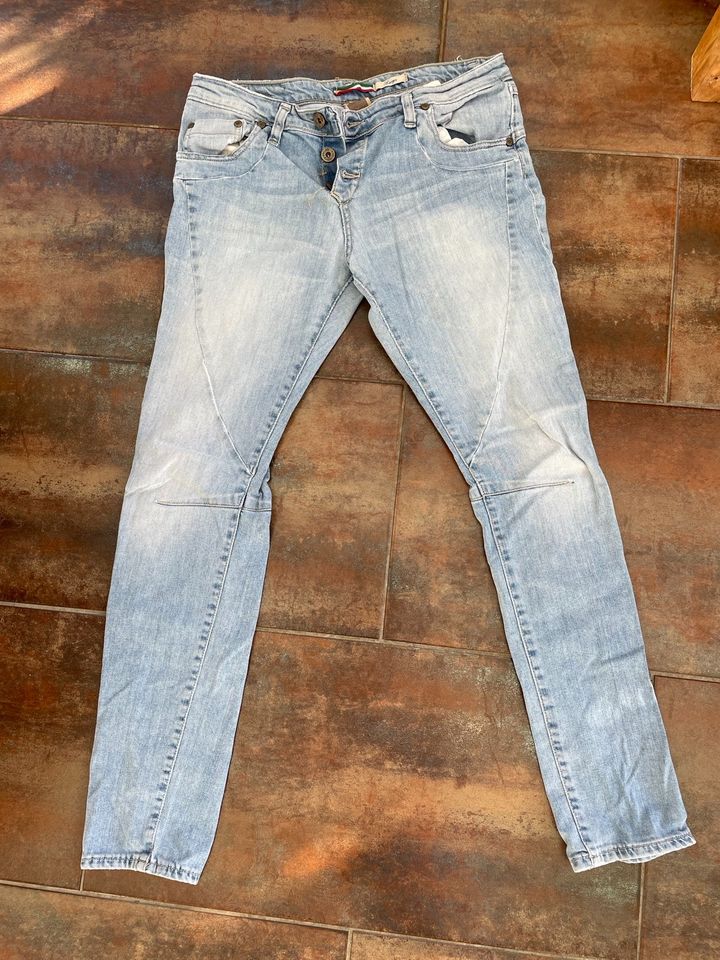 Please Jeans Damen Bundweite 35 cm in Höslwang