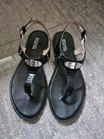 Michael Kors Sandalen/Zehentrenner Nordrhein-Westfalen - Minden Vorschau