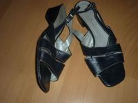 Damenschuhe Sandalen Pumps Gr. 40 Vero Cuoio Urs B...dunkelblau Hessen - Langen (Hessen) Vorschau