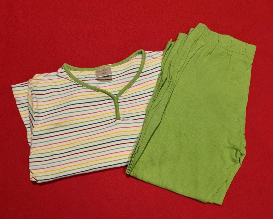 4 x Pyjama Schlafanzug Kinderpyjama Set Gr. 128 in Schwülper