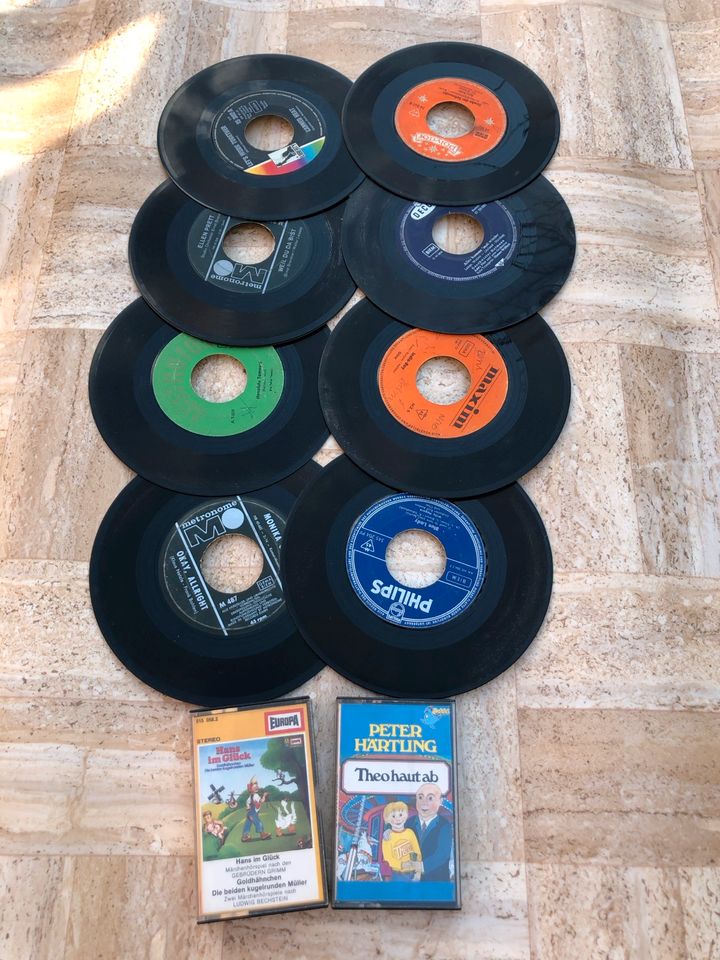 Alte Schallplatten und Hörspiel Kassetten in Röslau