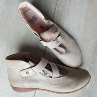 Schuhe Wanda Panda, Gr. 42/43, TOTAL NEU ! beige, Wechselfußbett Köln - Zollstock Vorschau