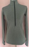 Nike Dri Fit Langarmshirt Größe M eher S Nordrhein-Westfalen - Ratingen Vorschau