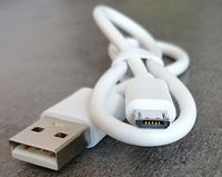 USB-Adapter, weiss, NEU! Nordrhein-Westfalen - Lippstadt Vorschau