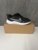 NEUWERTIG❤️Nike downshifter 12 gr 40 mit Box Nordrhein-Westfalen - Kaarst Vorschau