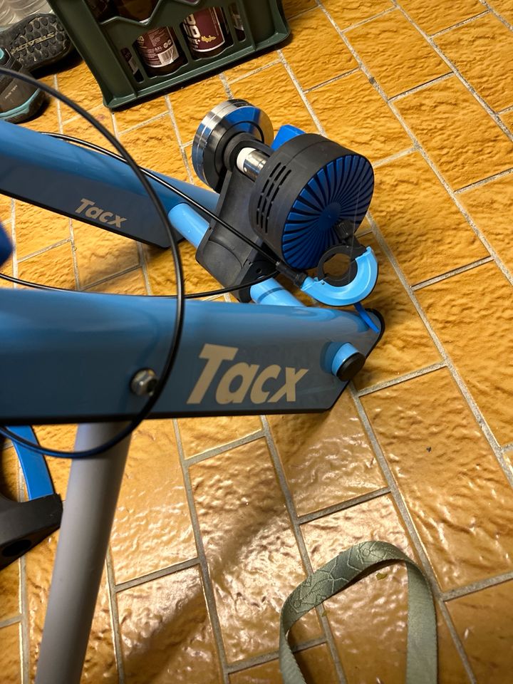 Tacx rollentrainer blue twist in Bergtheim (Unterfranken)