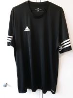 5 Stück Adidas T-Shirt's  neuwertig alle XL Adidas Shirts Niedersachsen - Salzhemmendorf Vorschau