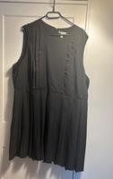 plus size Kleid Minikleid schwarz H&M Plissee Falten XXL Essen - Essen-Kray Vorschau
