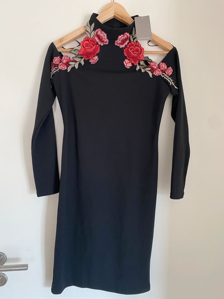 Orsay Kleid schulterfrei schwarz Etui Gr.38 in Wurmlingen