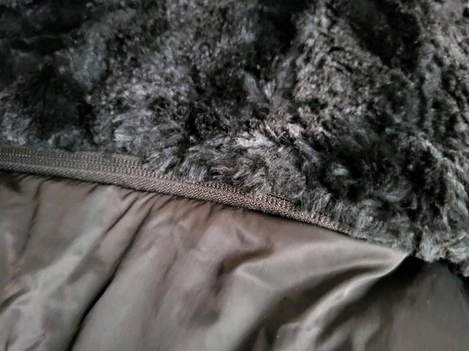 Beaumont Winterjacke, Daunen, waschbar,40, 38/40 kaum getragen in Windeck