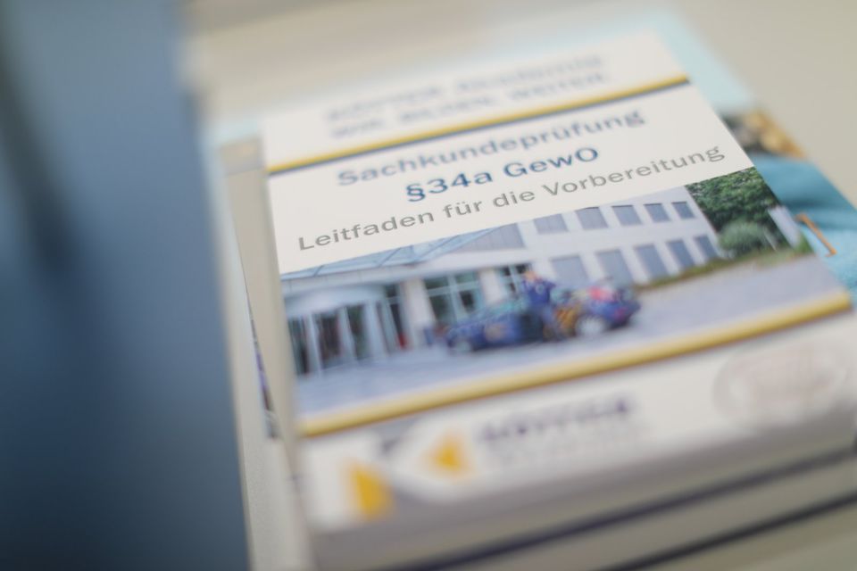 Qualifizierung Sicherheitskraft mit Sachkunde §34a || Düsseldorf in Düsseldorf
