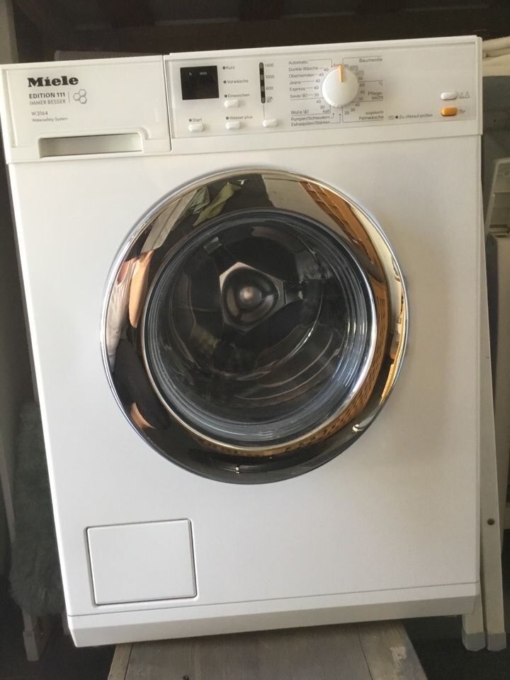 Miele Waschmaschine Edition 111 - W3163 in Handewitt