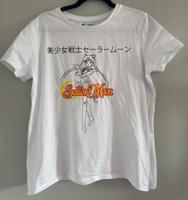 T-Shirt Sailer Moon Gr. 38/M Nordrhein-Westfalen - Langerwehe Vorschau