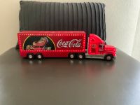 Weihnachtlicher Coca-Cola LKW mit Beleuchtung Nordrhein-Westfalen - Kevelaer Vorschau