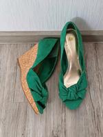 Absatzschuhe/Wedges Grün H&M Gr.39 Niedersachsen - Itterbeck Vorschau