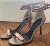 Sandale High Heel Pumps S‘Oliver silbergrau Gr. 40 Lindenthal - Köln Sülz Vorschau