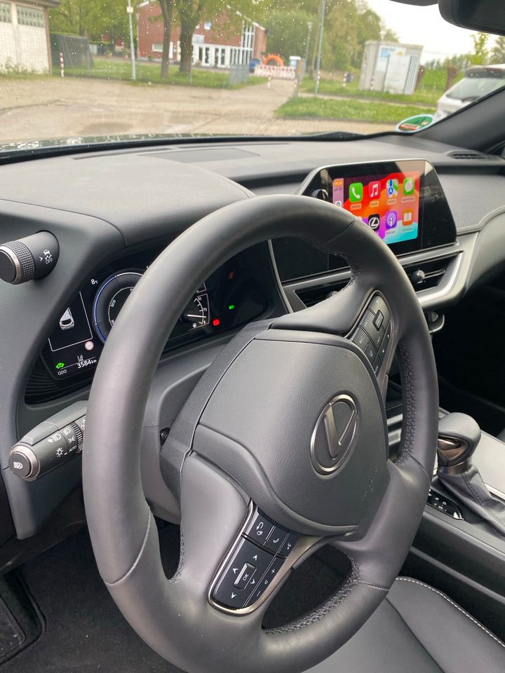 Lexus UX 250h F-SPORT DESIGN*LED*CARPLAY*KAM in Wesel