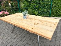 Echtholz Tisch  Esstisch Terrasse Wohnzimmer NEU Nordrhein-Westfalen - Bad Oeynhausen Vorschau