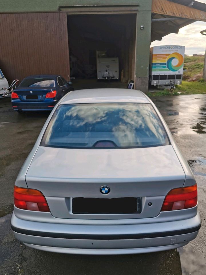 Bmw e39 5er 523i in Spenge