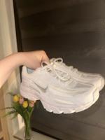 Nike - Initiator Schuhe Weiß - 37.5 Nordrhein-Westfalen - Wesseling Vorschau