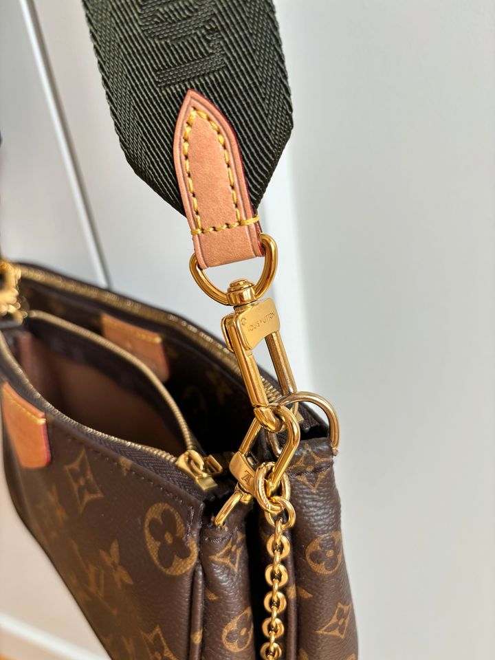 Louis Vuitton Multi Pochette Accessoires wie neu in München