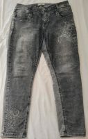 Tredy graue Jeans Hose, sehr guter Zustand,  Gr. 44 Nordrhein-Westfalen - Oer-Erkenschwick Vorschau