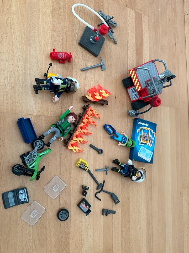 Playmobil Feuerwehr Set aus Adventskalender in Gröbenzell