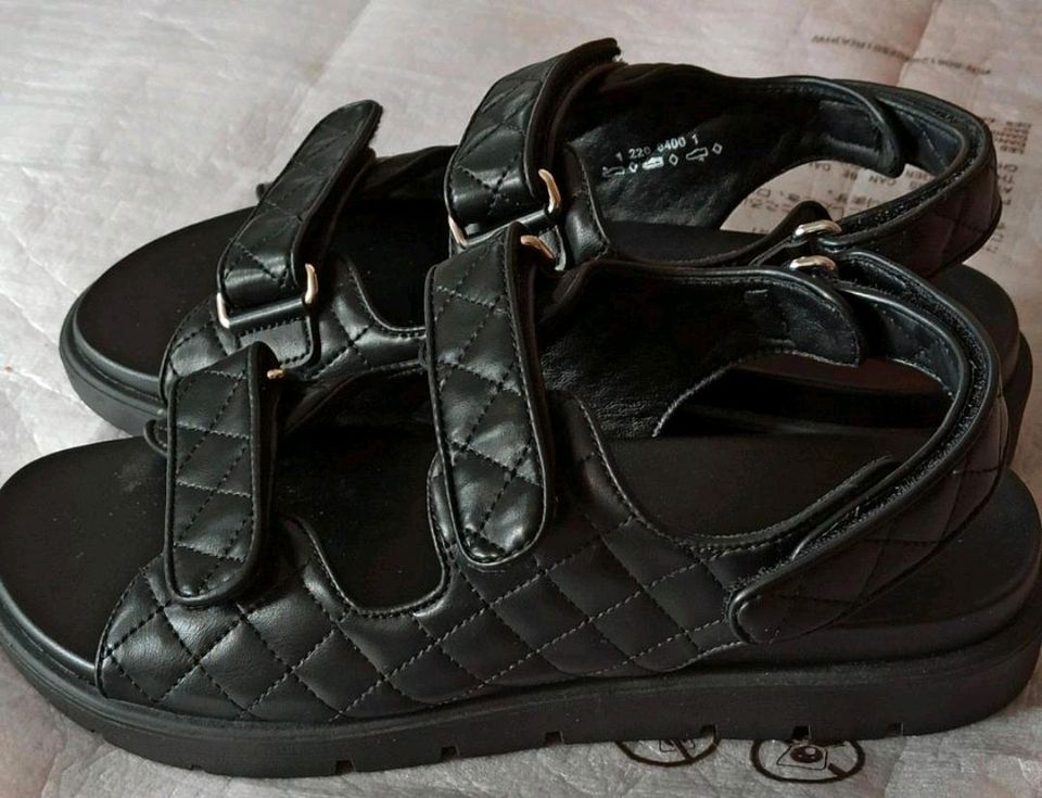 Damen Sandalen Gr.40 von CATWALK  NEU in Neunkirchen