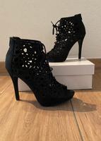 Catwalk Plateau Peeptoe High Heels 37 schwarz Brandenburg - Cottbus Vorschau