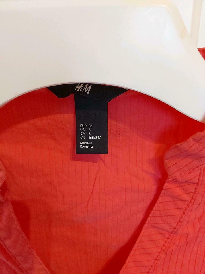 Kurzarmbluse Shirt Stretch von H&M Gr 36 in rot/rosa in Hamburg