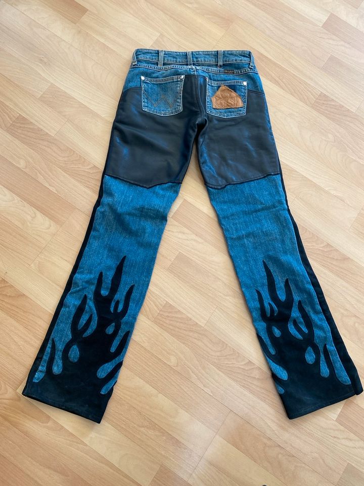 Jeans/Lederhose in Oberriexingen