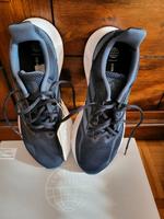 Adidas "Showtheway" 2.0 Größe 42 UK 8 Hessen - Ringgau Vorschau