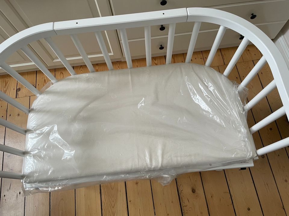 Babybay Beistellbett Original/ BioMatratze und Spannbetttücher in Hannover