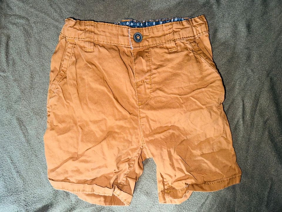 Shorts / kurze Hose / Chino für den Sommer Gr. 86 H&M in Eppstein