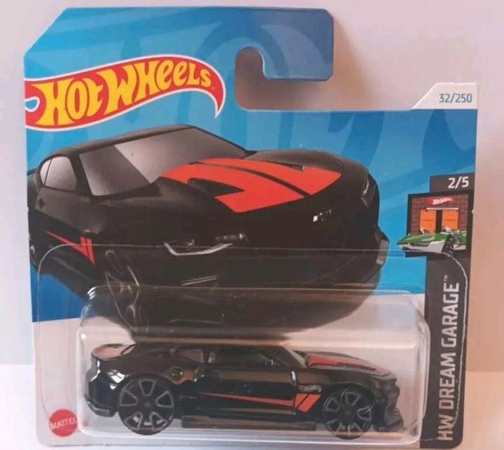 Hot Wheels 1:64 ©2021 #32 Camaro SS schwarz "Dream Garage" HTB50 in Berlin