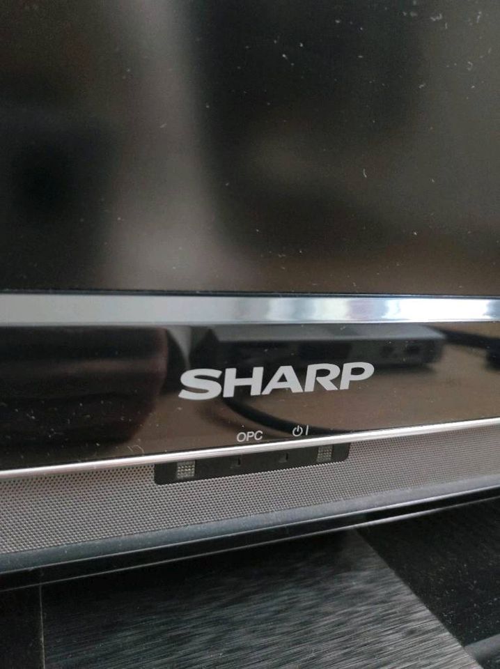Sharp Aquos Farb TV LC-37D65E | 37 Zoll + Receiver in Waltrop