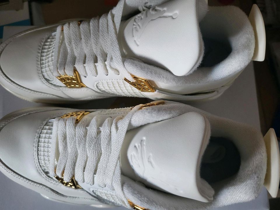 Jordan 4 metallic gold 38.5 US 7.5 in Saarbrücken