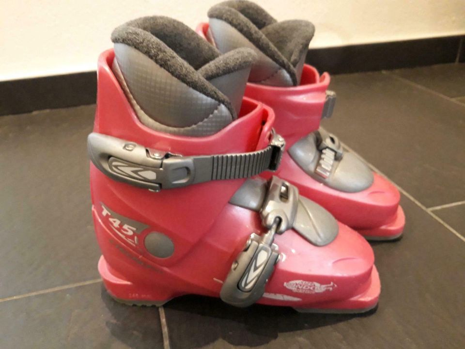 Kinderskischuhe Skischuhe TechnoPro T45 in Hallenberg