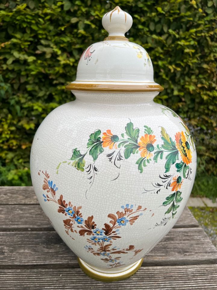 Vase Bodenvase Deckel Handarbeit Blumen Rosen Keramik in Datteln