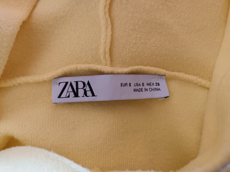 Kurzpullover Hoodie Zara Größe S in Lachen