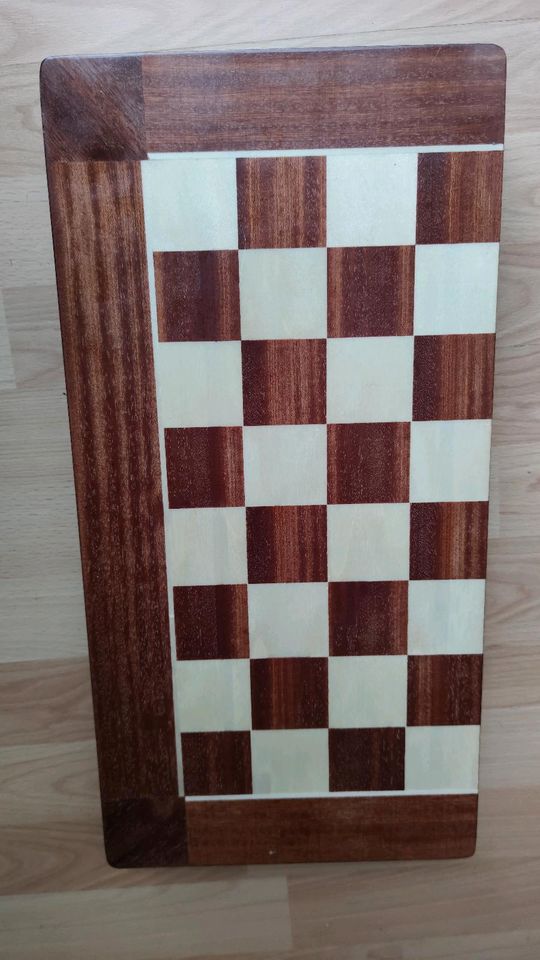 Backgammon mit Schachbrett groß 49 x 49 cm in Deggendorf